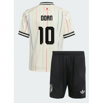 Billige Fotballdrakt Japan Ritsu Doan #10 Replika Bortedraktsett Barn VM 2026 Kortermet (med bukser)
